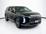 Used 2023 Hyundai Palisade Calligraphy image 3