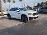 Certified 2022 Volkswagen Atlas Cross Sport SEL R-Line image 2