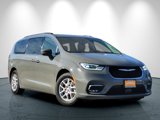 Used 2022 Chrysler Pacifica Touring-L image 2