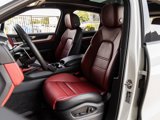 Certified 2025 Porsche Cayenne image 5