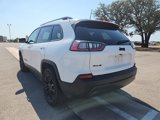 Used 2023 Jeep Cherokee Altitude Lux image 3