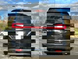 New 2025 Chrysler Pacifica Select image 5