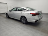 Used 2024 Nissan Altima 2.5 SV image 3