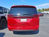 New 2026 Chrysler Pacifica Select image 5
