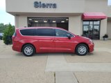 New 2025 Chrysler Pacifica Select image 4