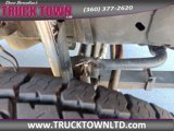 Used 2006 Ford E-350 and Econoline 350 XLT image 2