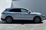 Used 2023 Porsche Cayenne Platinum Edition image 3