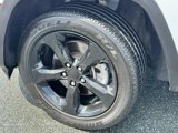 Used 2023 Jeep Grand Cherokee L Laredo image 6
