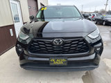 Used 2022 Toyota Highlander LE image 4