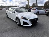 Used 2023 Nissan Altima 2.5 S image 3