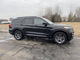 Certified 2022 Ford Explorer XLT w/ Equipment Group 202A image 4