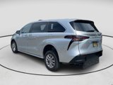 Used 2023 Toyota Sienna LE image 3