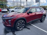 Used 2024 Chevrolet Trax RS w/ Sunroof Package image 2