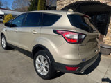 Used 2017 Ford Escape SE image 3