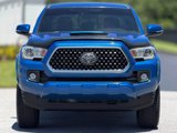 Used 2018 Toyota Tacoma TRD Sport image 3