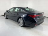 Used 2022 Toyota Avalon Limited image 5
