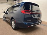 New 2025 Chrysler Pacifica Select image 4
