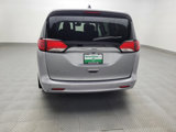 Used 2021 Chrysler Voyager L image 6