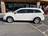 Used 2017 Dodge Journey SXT w/ Comfort/Convenience Group image 2