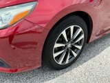 Used 2017 Nissan Altima 2.5 SV image 2