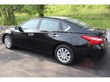 Used 2016 Nissan Altima 2.5 S w/ Power Driver Seat Package image 5