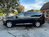 Used 2017 Chrysler Pacifica Touring-L Plus w/ Advanced Safetytec Group image 5