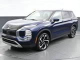 Used 2023 Mitsubishi Outlander SE image 3