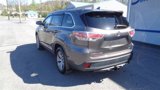 Used 2015 Toyota Highlander LE image 6