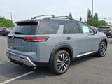 New 2025 Nissan Pathfinder Platinum image 4
