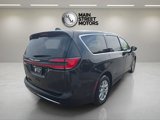 Used 2023 Chrysler Pacifica Touring-L image 5