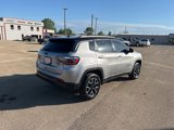 Used 2019 Jeep Compass Trailhawk image 5