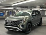 New 2026 Volkswagen Atlas Peak Edition image 3