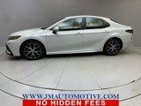 Used 2023 Toyota Camry SE image 2