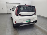 Used 2023 Kia Soul LX w/ LX Technology Package image 6