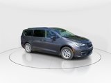 Used 2022 Chrysler Pacifica Touring-L image 2