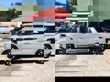 Used 2024 Kia Carnival EX image 3