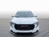 Used 2024 GMC Terrain SLE image 2