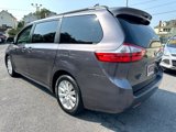 Used 2015 Toyota Sienna XLE image 4