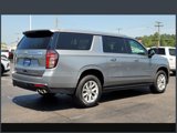Used 2023 Chevrolet Suburban Premier image 3