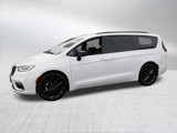 Certified 2024 Chrysler Pacifica Touring-L w/ S Appearance Package image 3