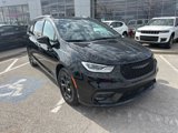 New 2025 Chrysler Pacifica Select image 3