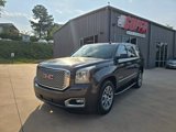 Used 2017 GMC Yukon Denali image 2
