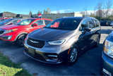 Used 2022 Chrysler Pacifica Touring image 2
