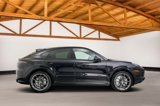 Used 2020 Porsche Cayenne Turbo image 6