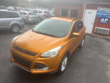 Used 2016 Ford Escape SE w/ Equipment Group 201A image 2