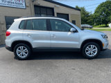 Used 2017 Volkswagen Tiguan S image 2