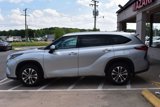 Used 2021 Toyota Highlander XLE image 5