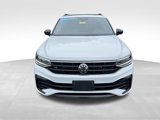 Used 2022 Volkswagen Tiguan SE R-Line image 3