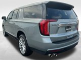 Used 2024 GMC Yukon XL Denali w/ Advanced Technology Package image 3