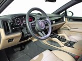 Used 2025 Porsche Cayenne Coupe image 4
